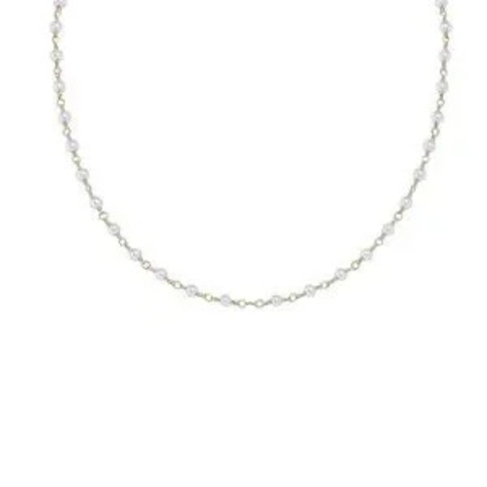 Elegant Pearl and Gold Necklace